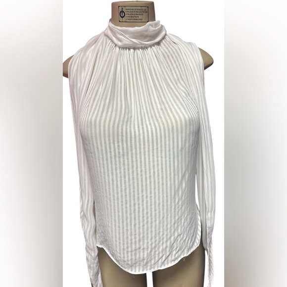 Zara White Pleated Long Sleeve Blouse - Picture 1 of 3